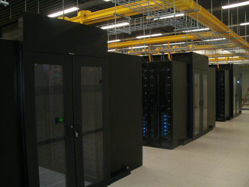 为什么要把服务器托管到机房 为什么要把服务器托管到机房