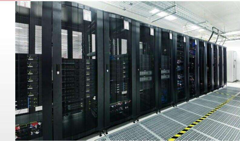 雅安服务器托管的价格和行业标准相比如何？