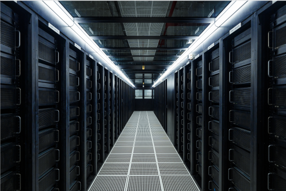 如何评估NVIDIA H100 8卡系统的性价比？